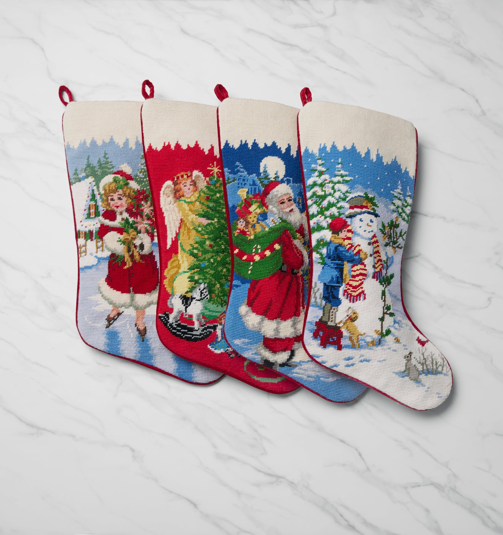 SFERRA_FW25_ECOMM_ANGEL-SANTA-