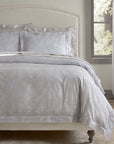 Riflesso duvet cover corner crop