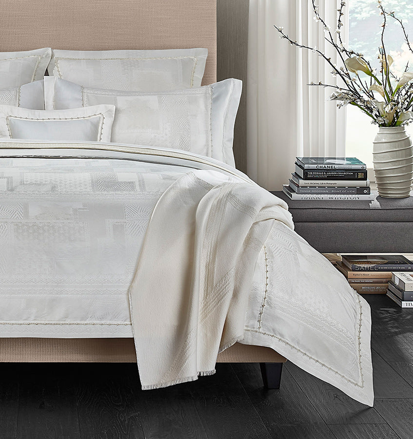 Regina Duvet Cover - Luxury White Silk Duvet Cover | SFERRA