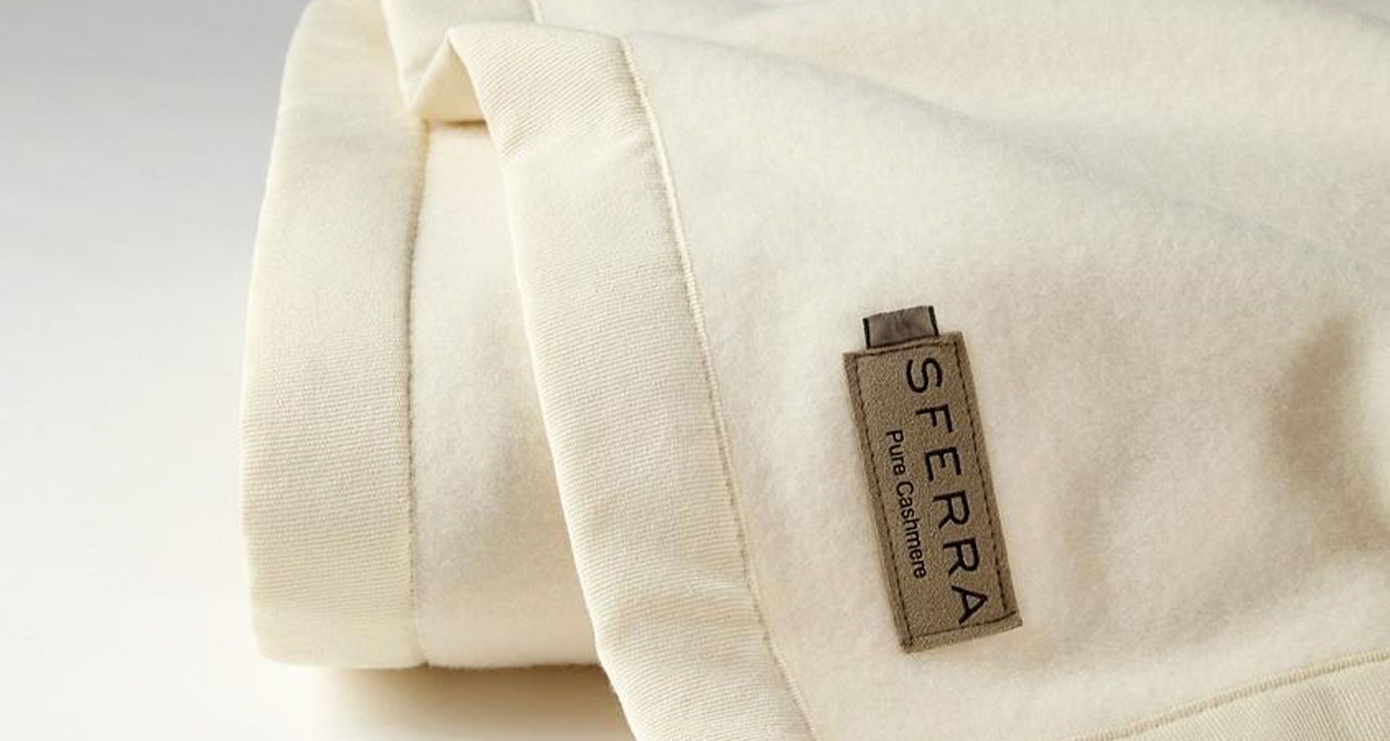 Luxury Cashmere Blankets