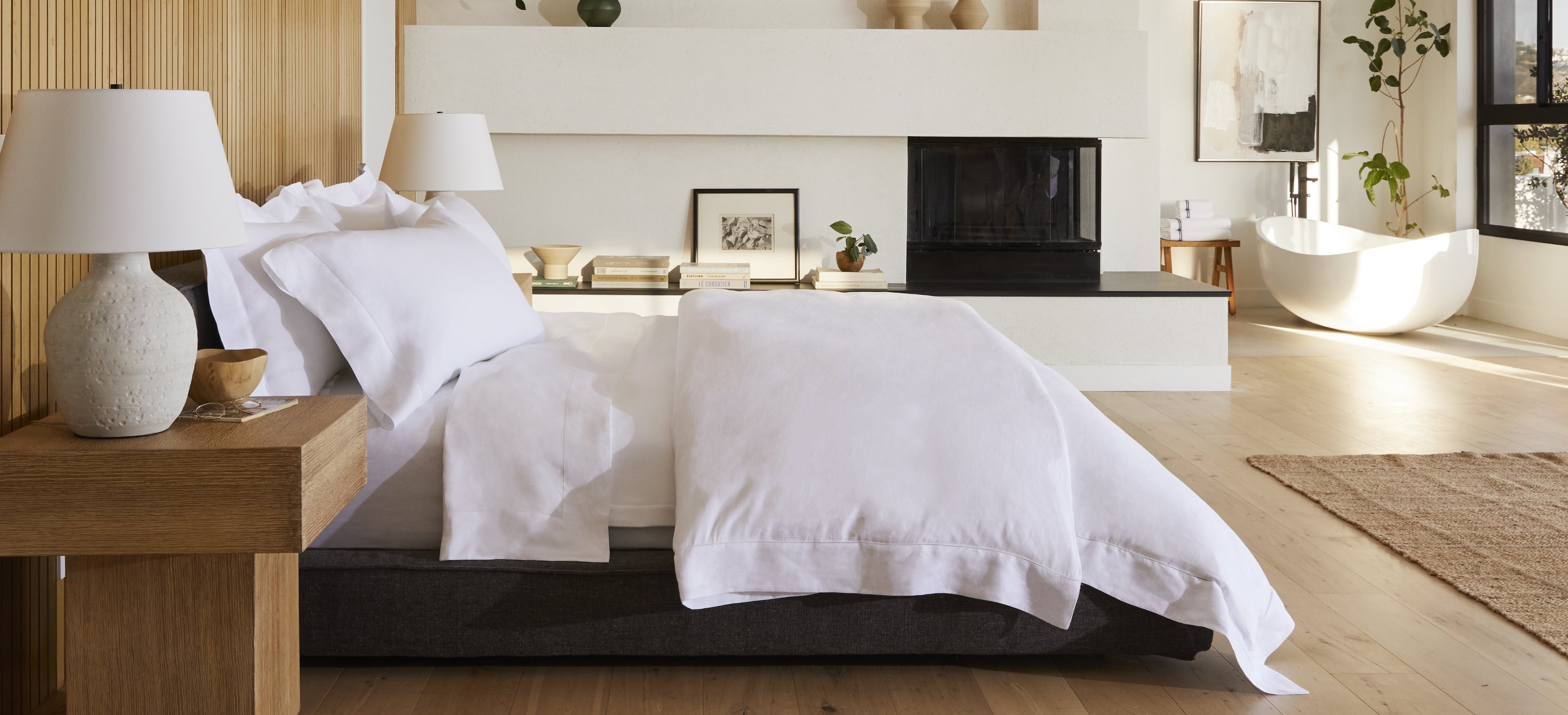 Classico Collection - White Linen Bedding | SFERRA