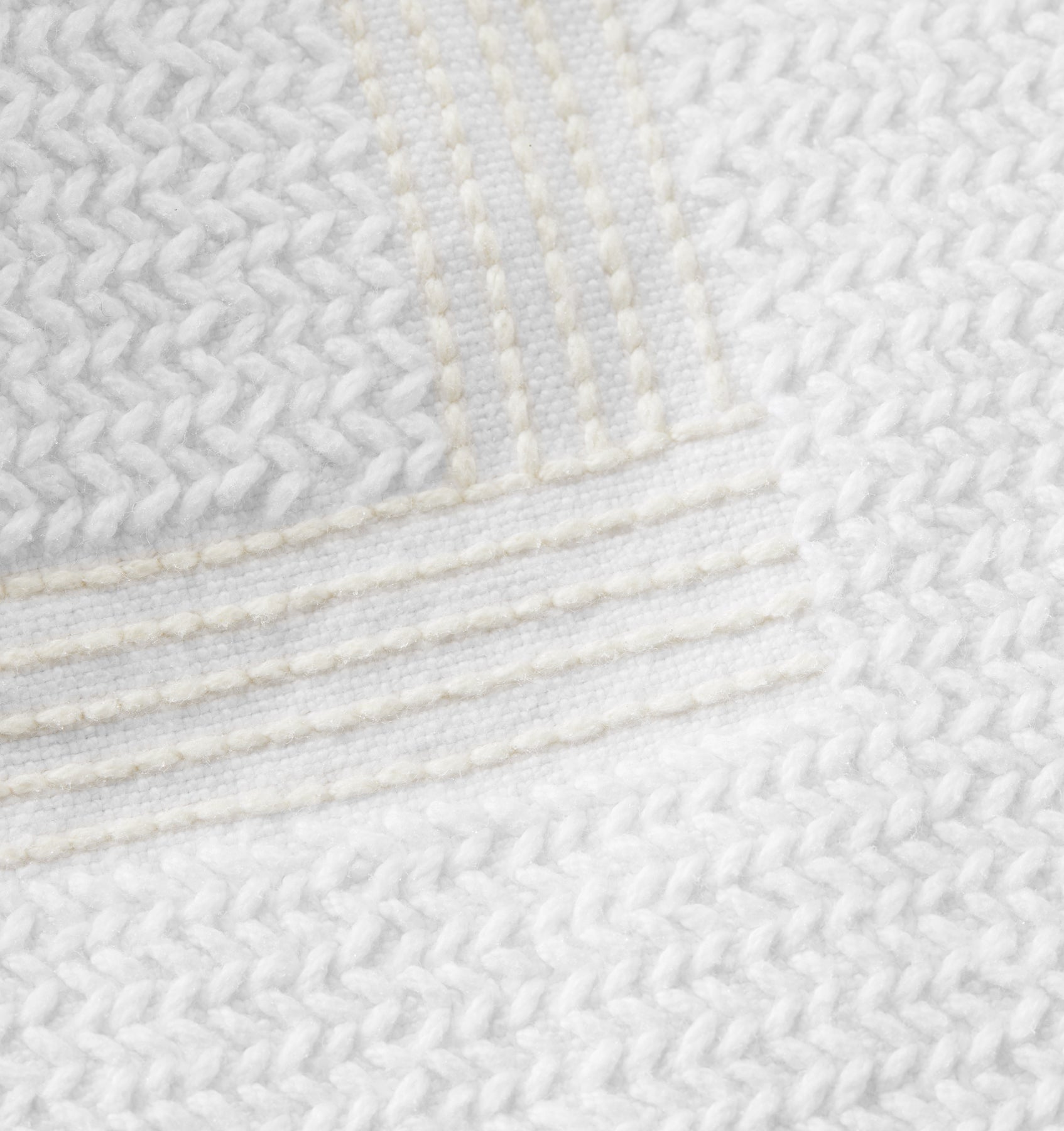 variant__white/bisque