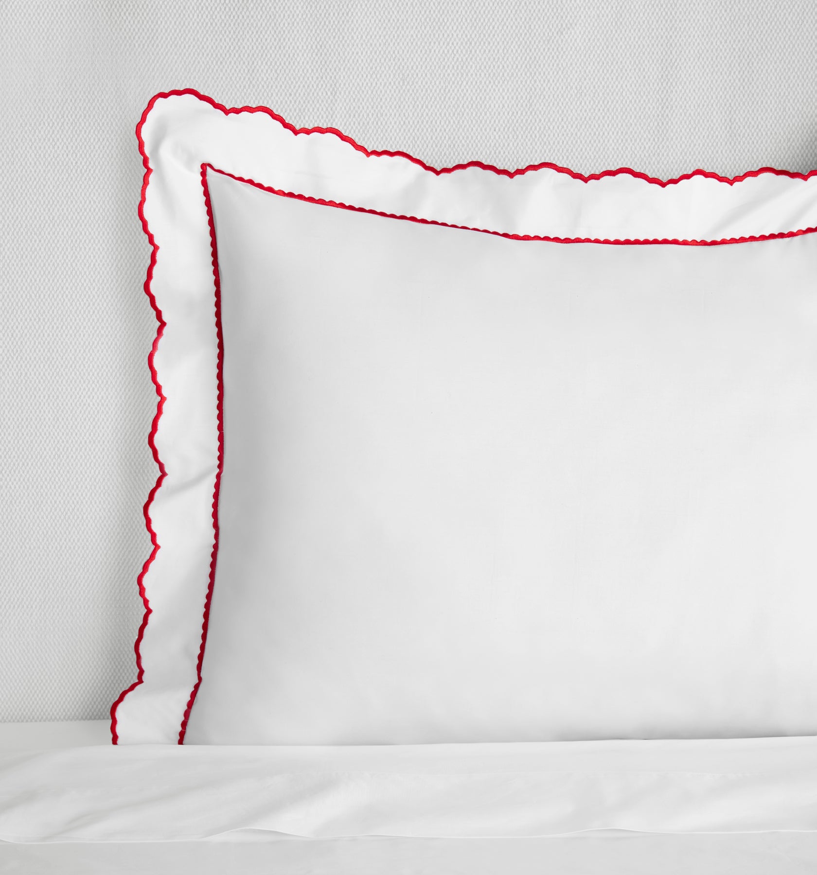 variant__white-crimson