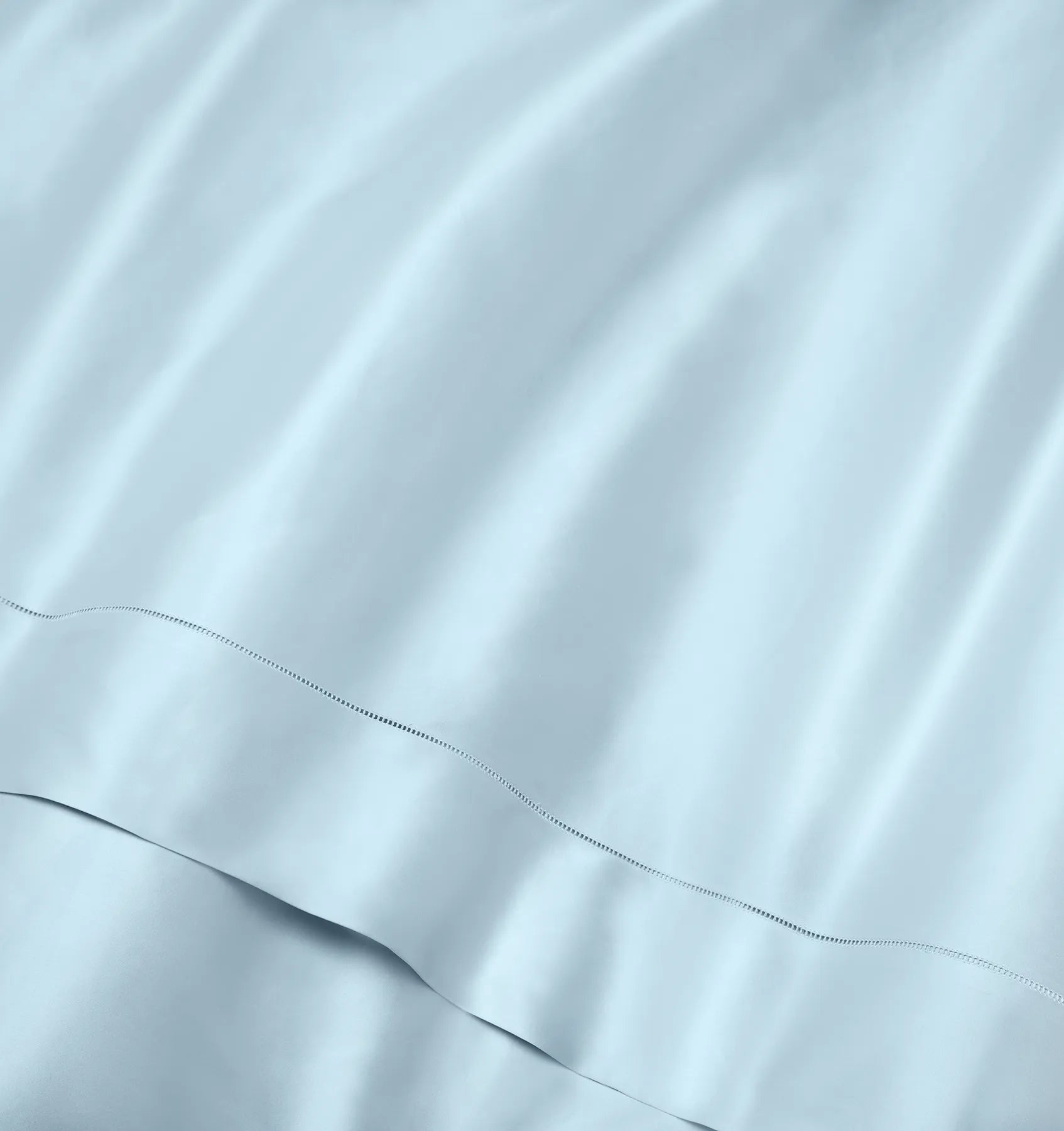 Ariel arctic bed linen close up texture