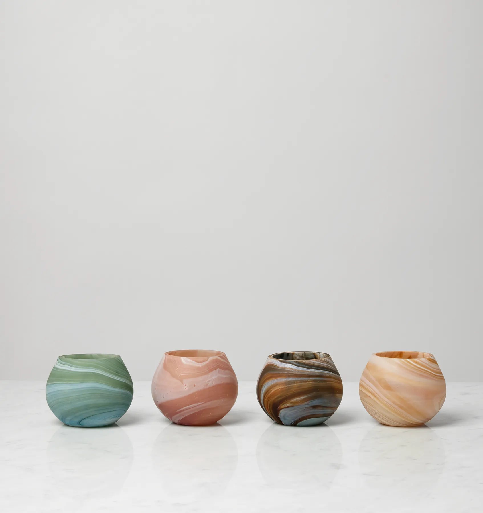 Giove votive holder in clover, paprika, bark and almond