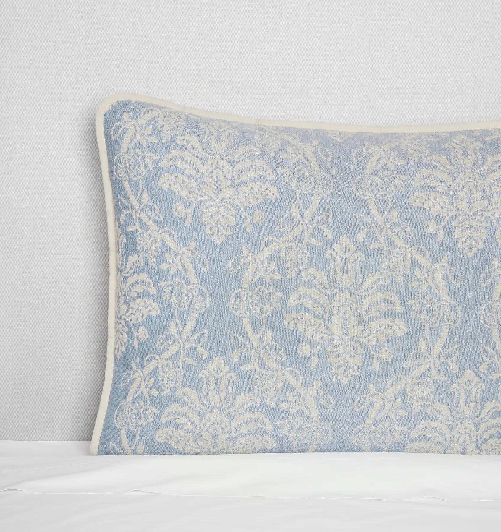 Isabella ivory/sea jacquard sham