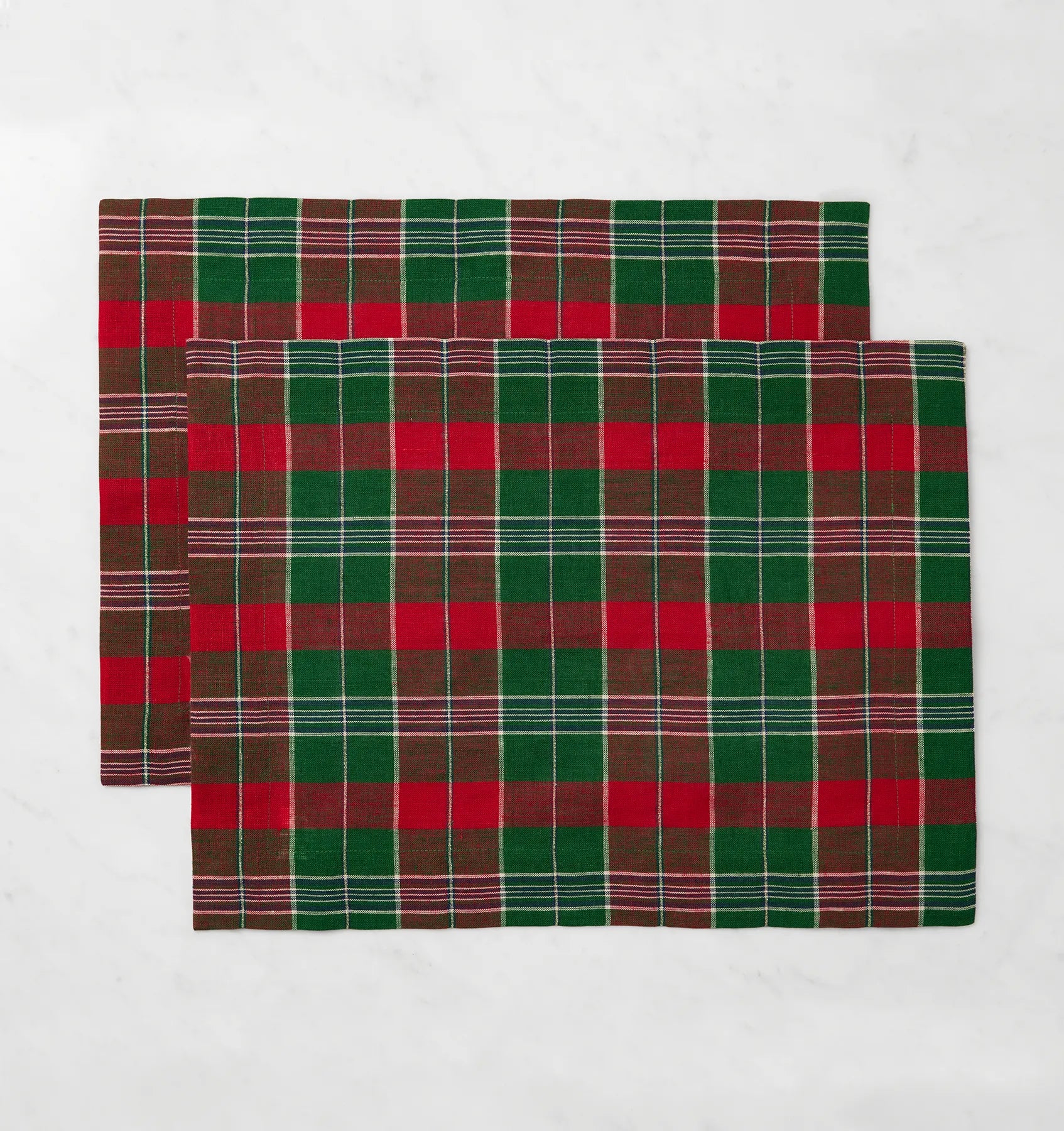 Masseria placemats in Emerald/Red stacked