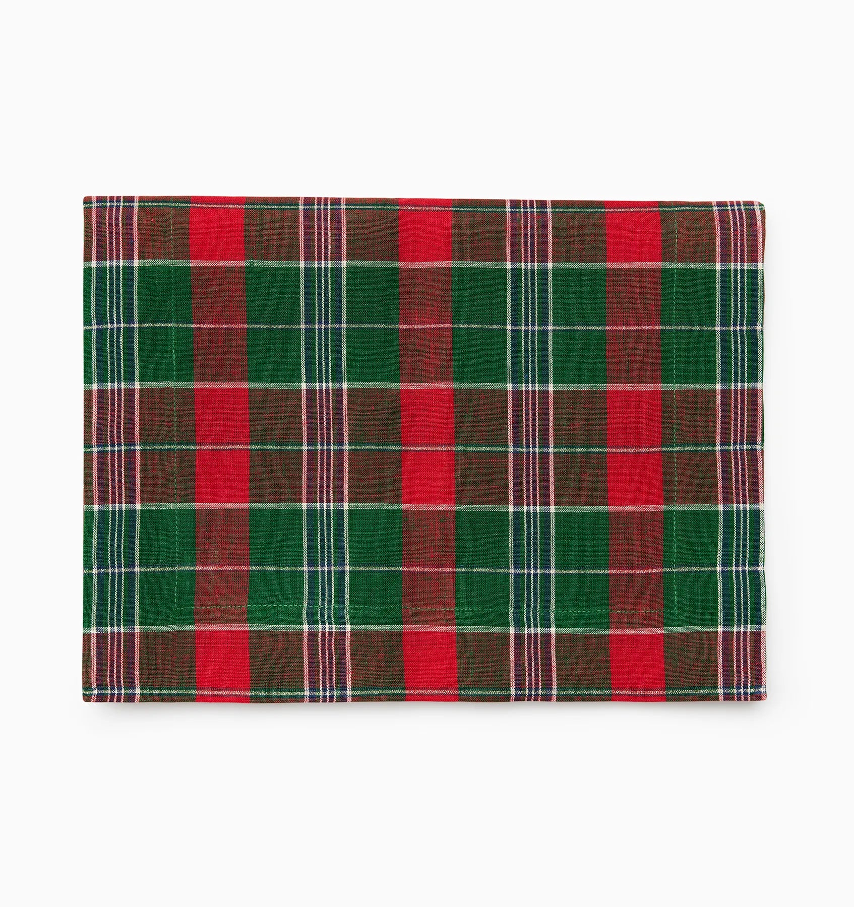 Emerald/Red Masseria table runner on white table