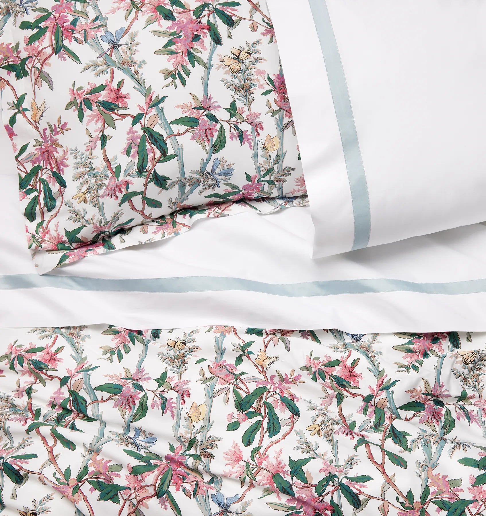 Ramaglia duvet cover, sham and Estate poolside pillowcase and flat sheet