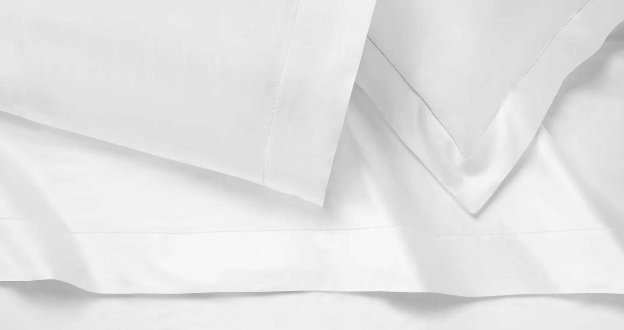 SFERRA Giza 45 Sateen flat sheet pillowcase and sham