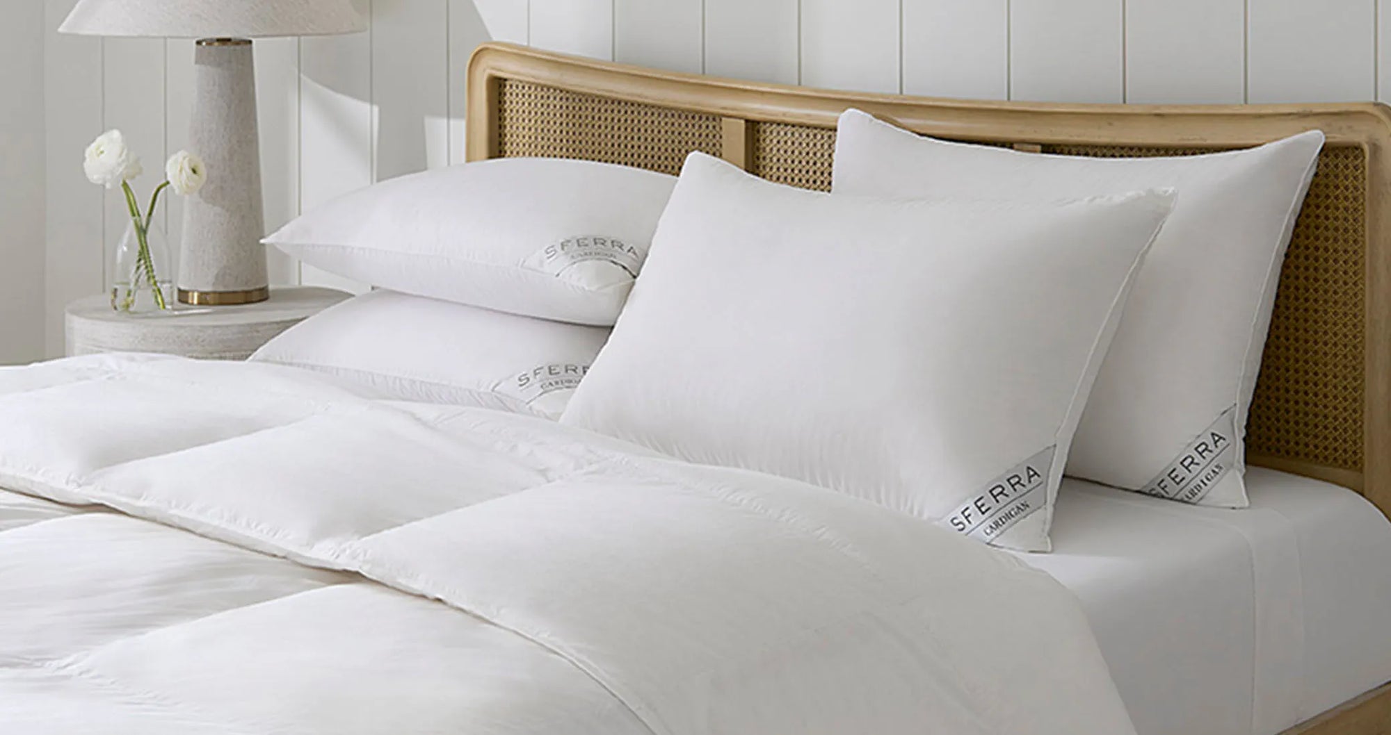 Cardigan down pillows & duvet