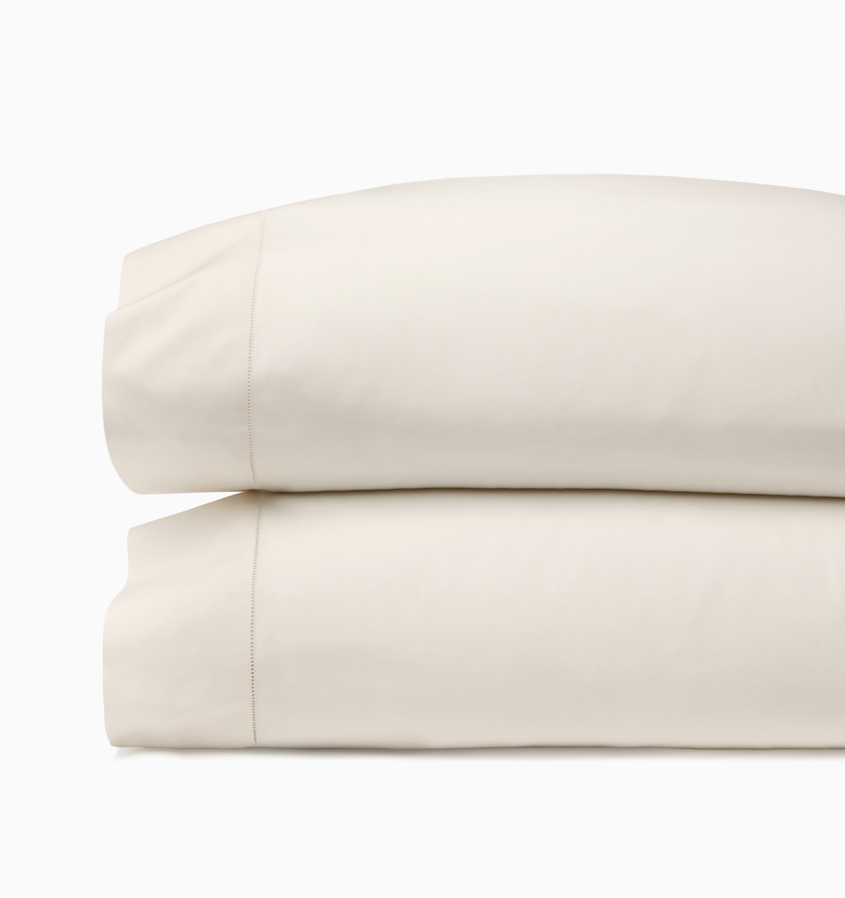 Luxor beige pillowcase stack