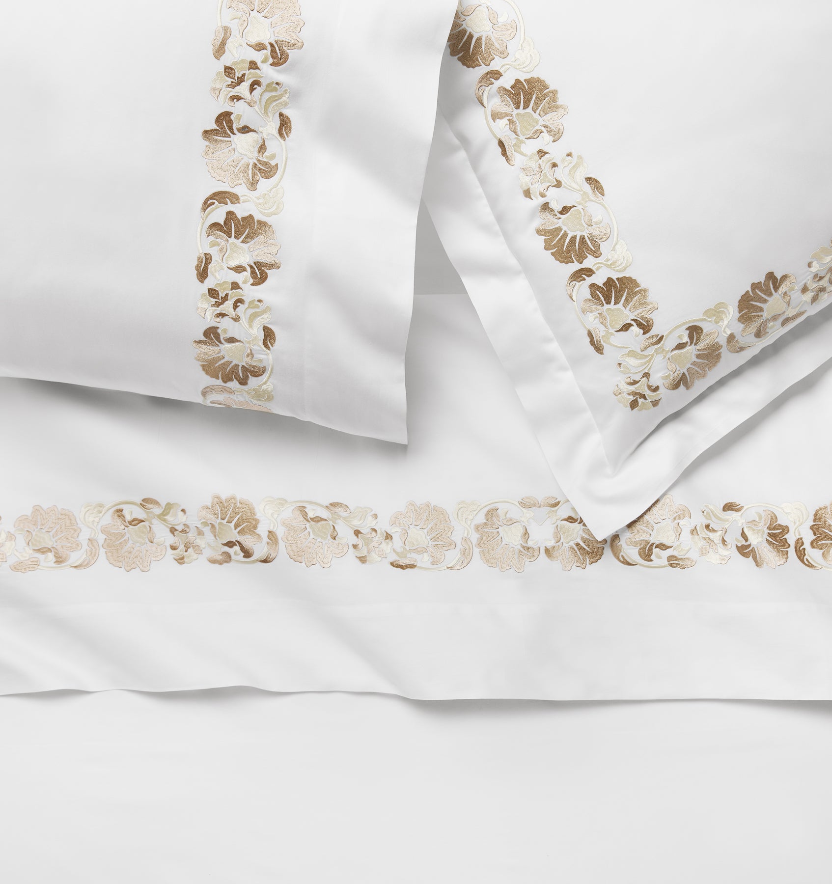Tralico white/sand sham, pillowcase and flat sheet