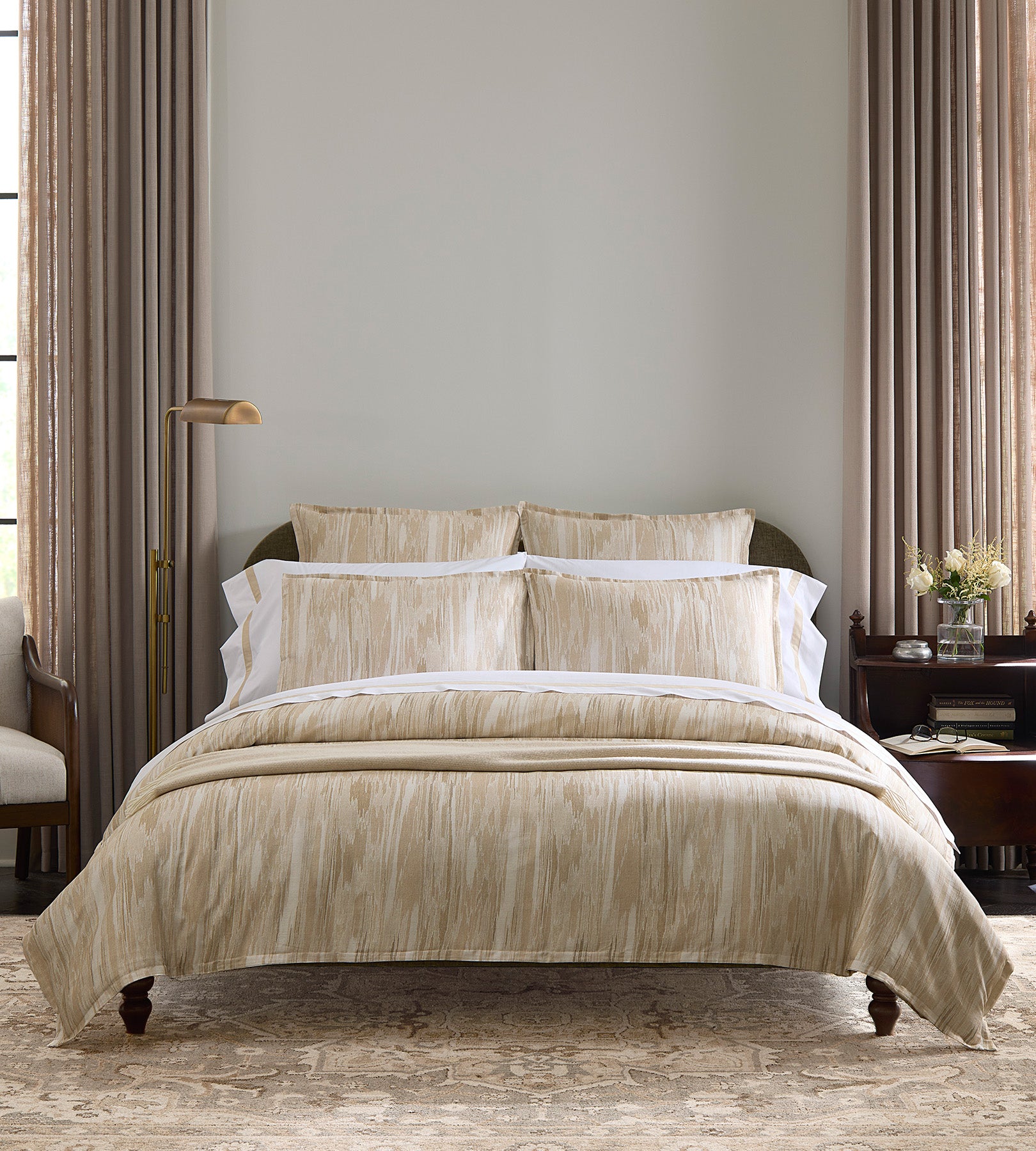 Brina full bed paired with estate in white/sand