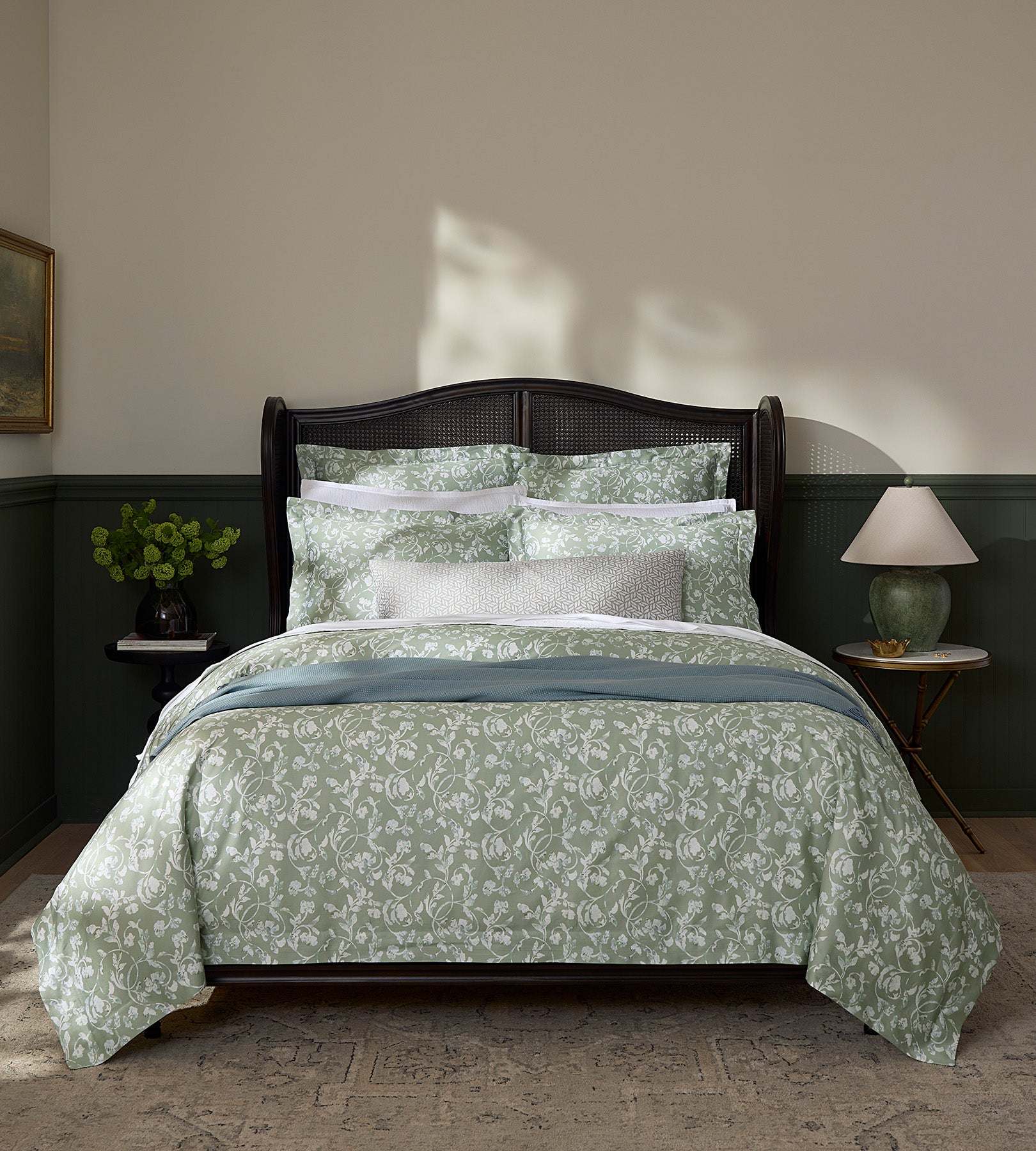 Fronda full bed collection