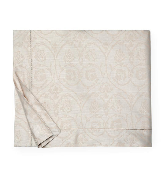 Soft rose and white yarns create an elegant jacquard weave on SFERRA's Amiata Duvet Cover.