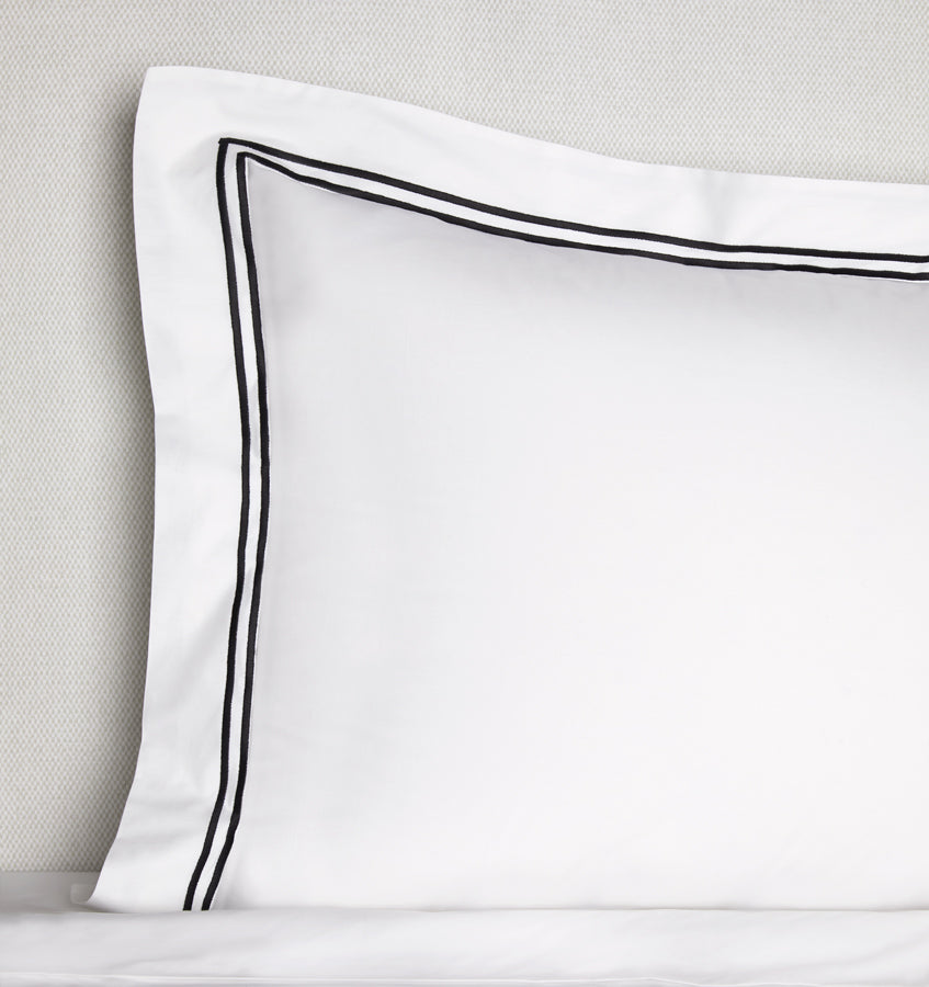 variant__WHITE/BLACK