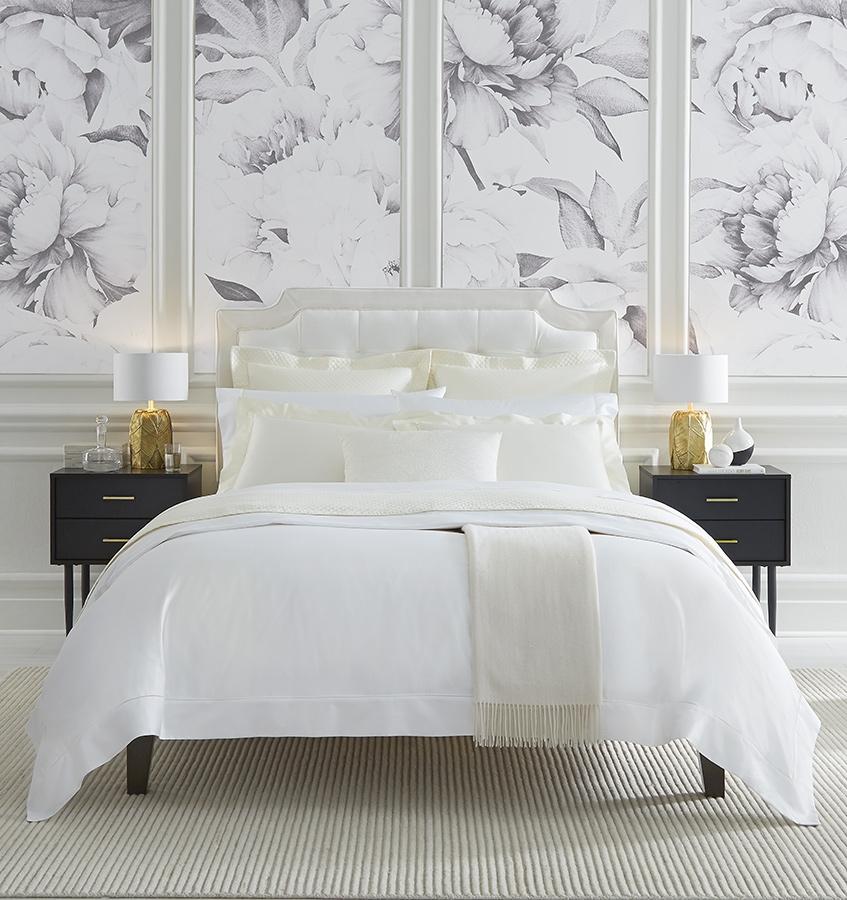 The finest extra long-staple cotton for our Milos collection. Spun into a gossamer yarn and woven in Italy, this bedding has an incredibly soft hand and luminous sheet that is strong, yet supple.