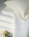 SFERRA Classico fine linen flat and fitted sheets.